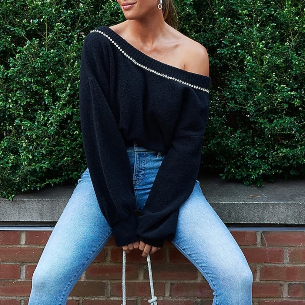 NWT Bow Embellished Convertible Sweater